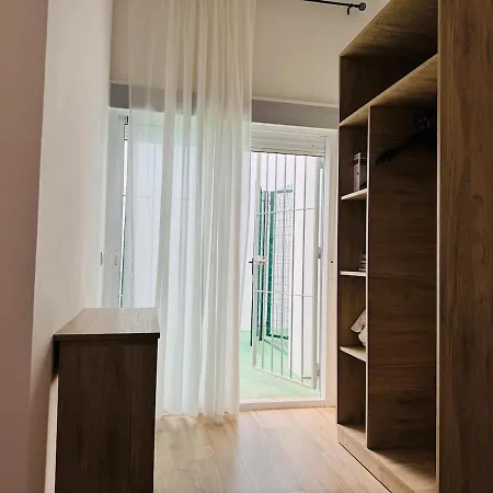 Moderno Y Practico Estrena En Apartment Algeciras