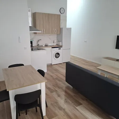 Moderno Y Practico Estrena En Algeciras